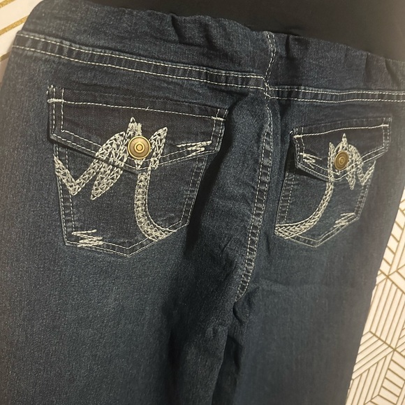Hybrid & Company Maternity Flare Jeans, L, NWT - Picture 5 of 5